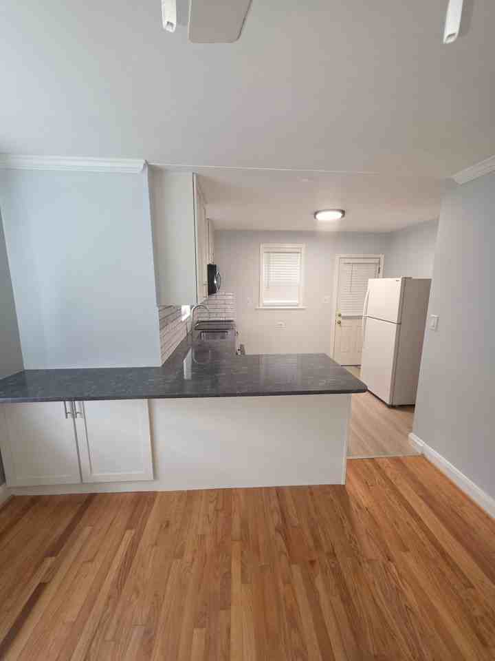 2926 Cub Hill Rd - Photo 5 of 20