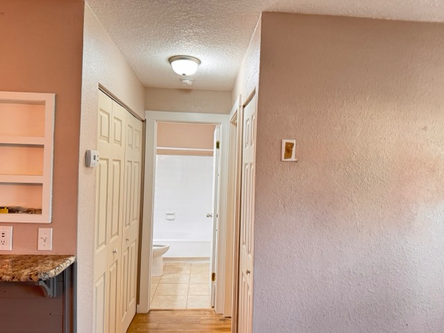 1911 S Palomar Dr - Photo 5 of 14
