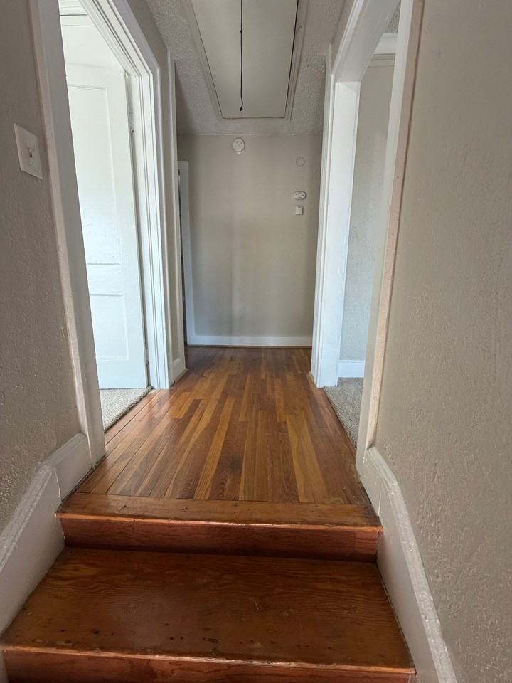 2220 S Taylor St #B - Photo 4 of 20