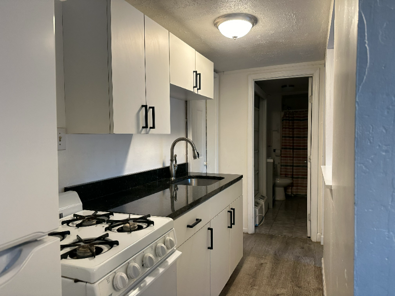 16 M St #B