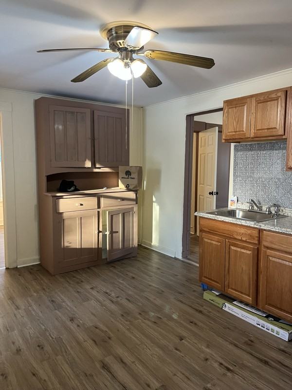 17 Fonda Ave #1stFL - Photo 2 of 8