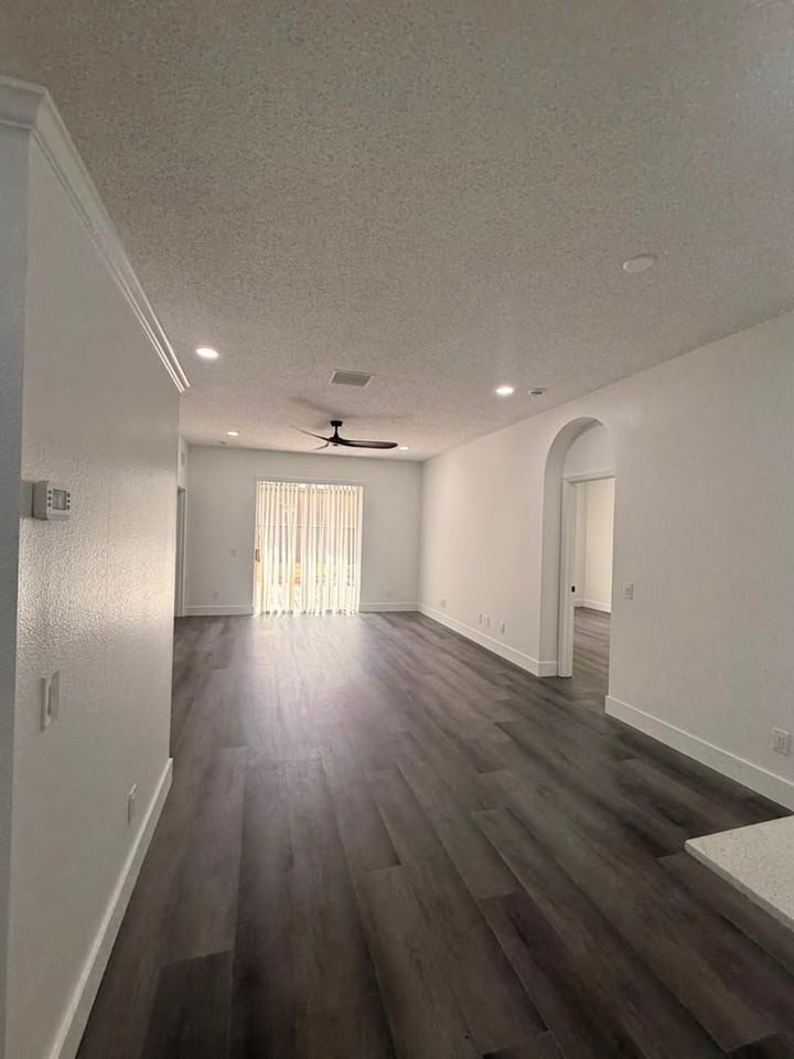 10718 Northridge Ct - Photo 4 of 20