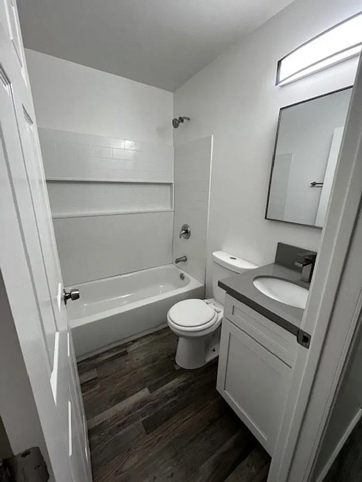 931 Monterey St #C - Photo 5 of 12
