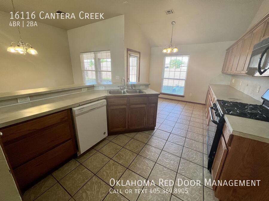 16116 Cantera Creek Dr - Photo 2 of 25