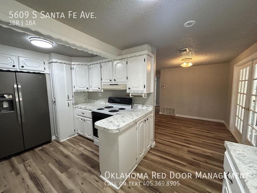 5609 S Santa Fe Ave - Photo 3 of 20