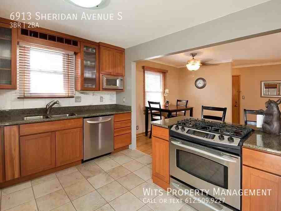 6913 Sheridan Ave S - Photo 2 of 10
