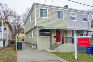 featured image of 5320 James Pl Ne
