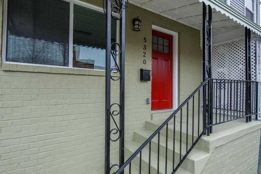 5320 James Pl Ne - Photo 2 of 26