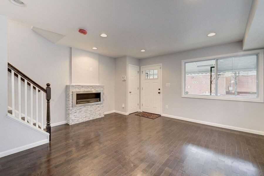 5320 James Pl Ne - Photo 5 of 26