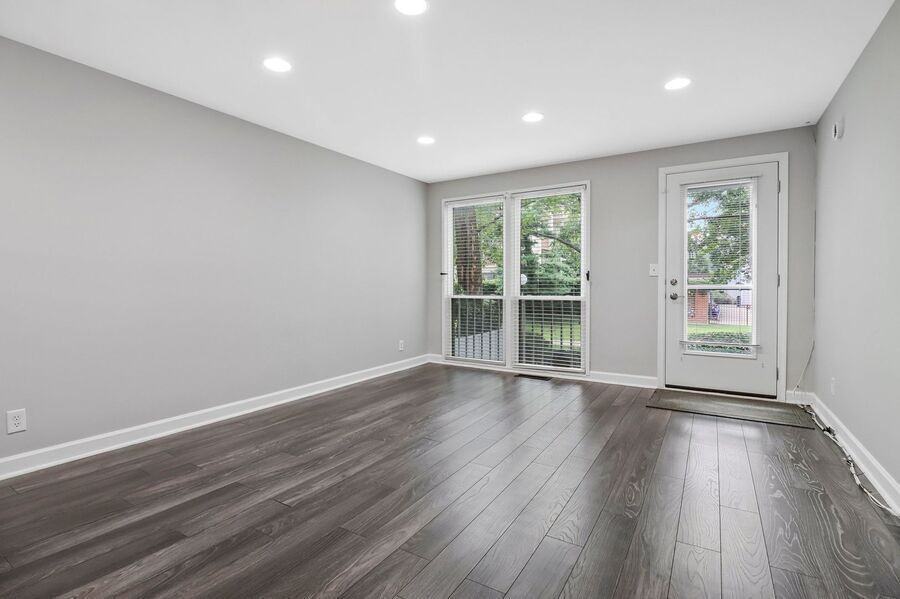 604 3rd St Sw - Photo 2 of 33