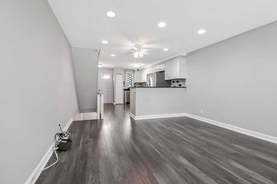 604 3rd St Sw - Photo 4 of 33