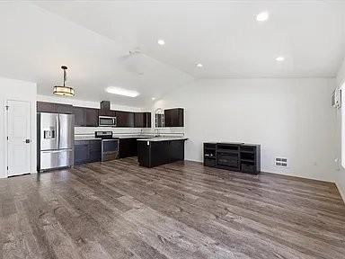 408 N Pierce Ln #1 - Photo 3 of 18