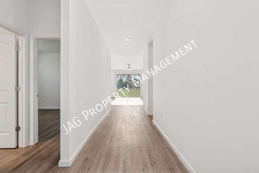 2601 Hagoplan Ave Sw - Photo 3 of 27