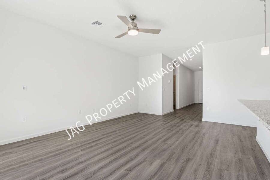 2601 Hagoplan Ave Sw - Photo 4 of 27