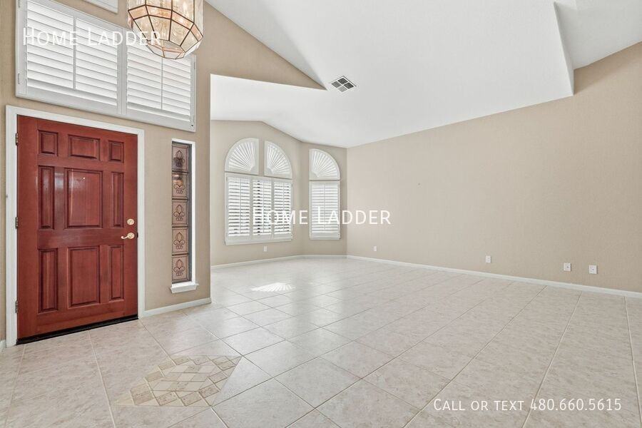 1042 S Coral Key Ct - Photo 3 of 50