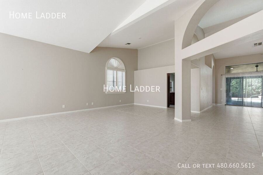 1042 S Coral Key Ct - Photo 4 of 50