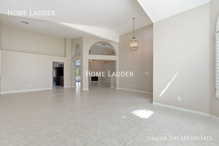 1042 S Coral Key Ct - Photo 5 of 50