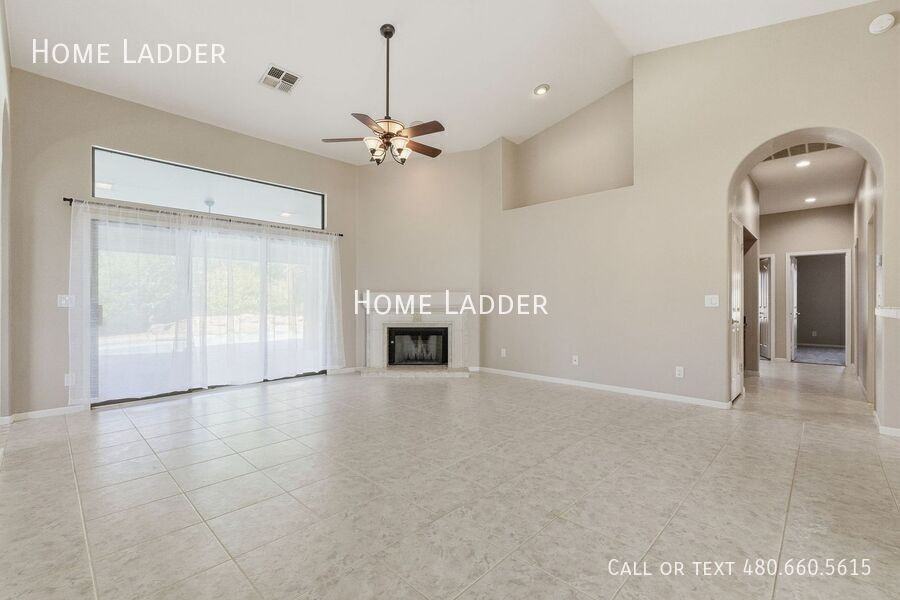 1042 S Coral Key Ct - Photo 7 of 50