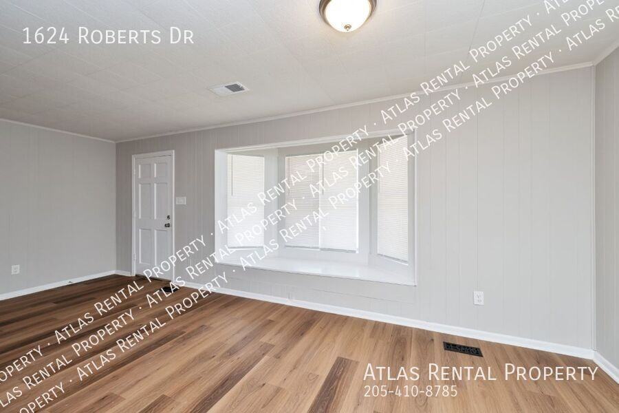 1624 Roberts Dr - Photo 6 of 23