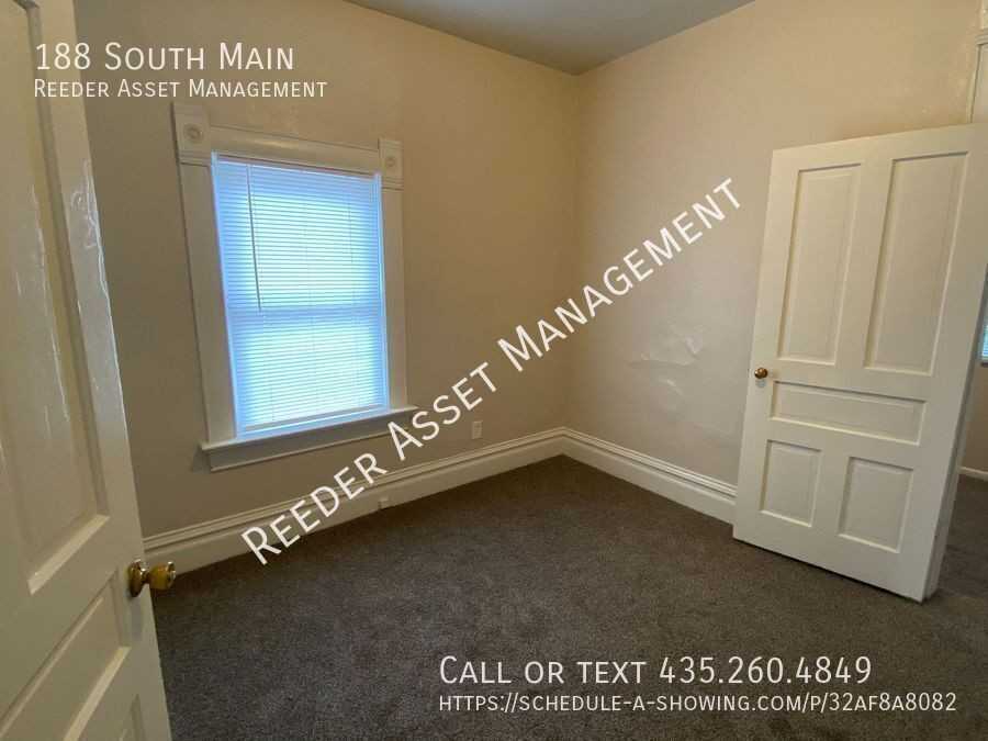 188 S Main St - Photo 5 of 17