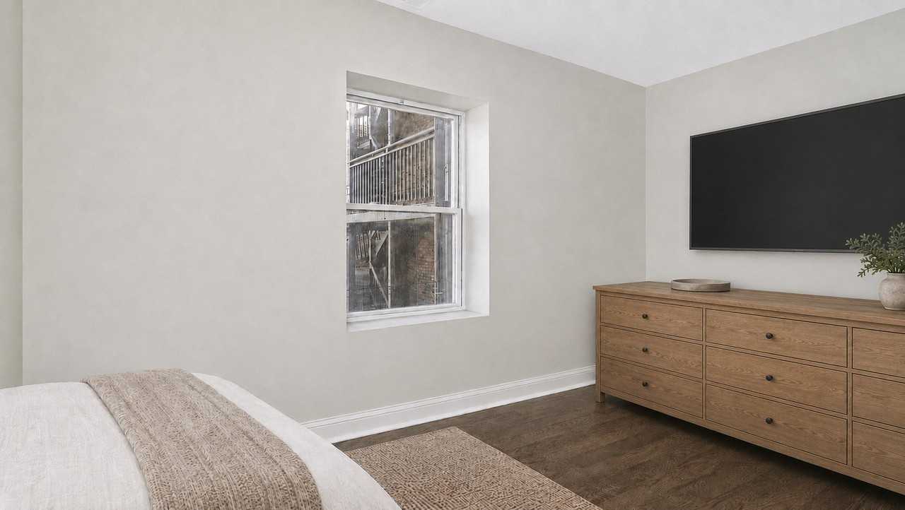 846 N Hamlin Ave #2 - Photo 3 of 6