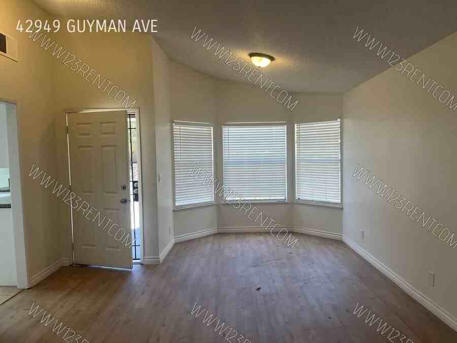 42949 Guyman Ave - Photo 2 of 22