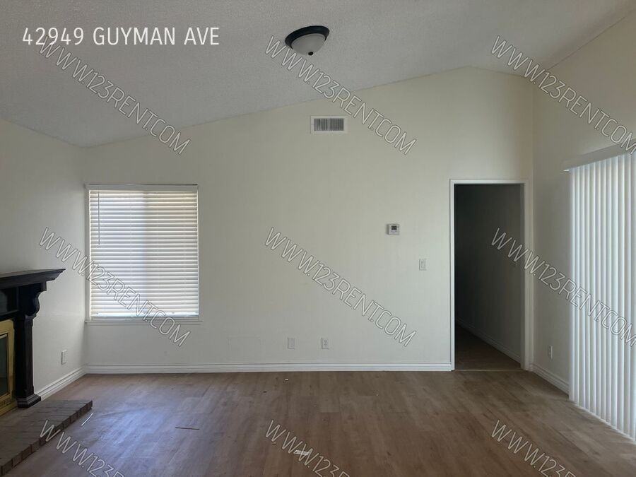 42949 Guyman Ave - Photo 4 of 22