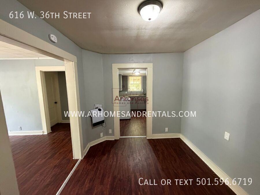616 W 36th St - Photo 5 of 33