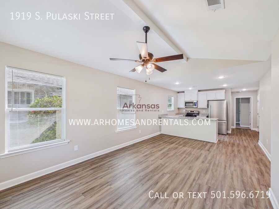 1919 S Pulaski St - Photo 3 of 15