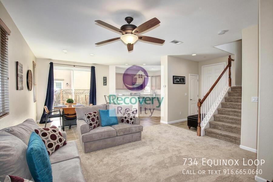 734 Equinox Loop - Photo 5 of 27