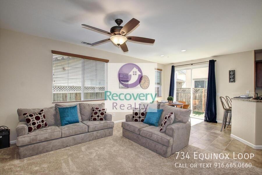 734 Equinox Loop - Photo 6 of 27