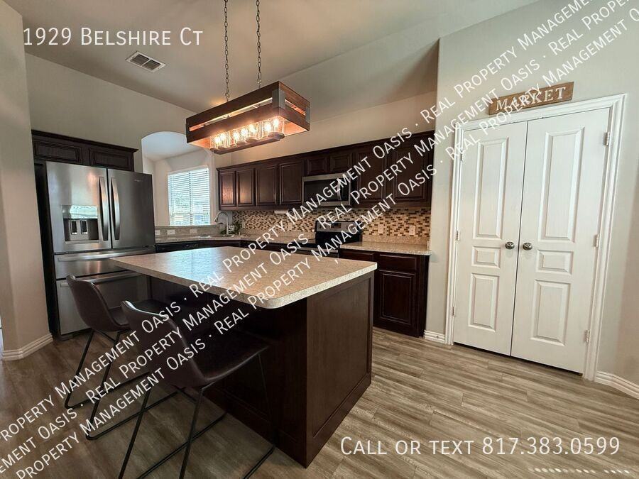 1929 Belshire Ct - Photo 4 of 20
