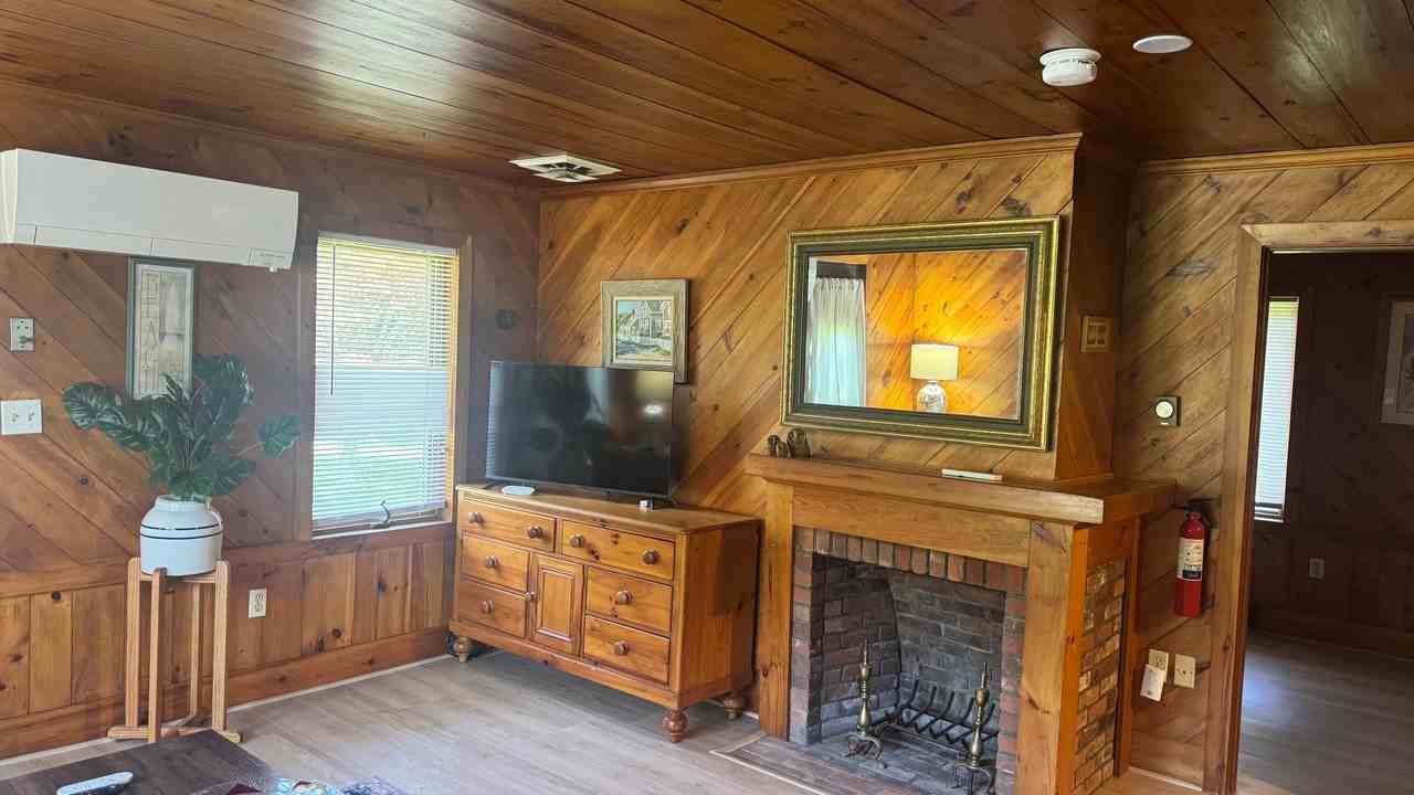 11 Ranch Rd #1B - Photo 3 of 8