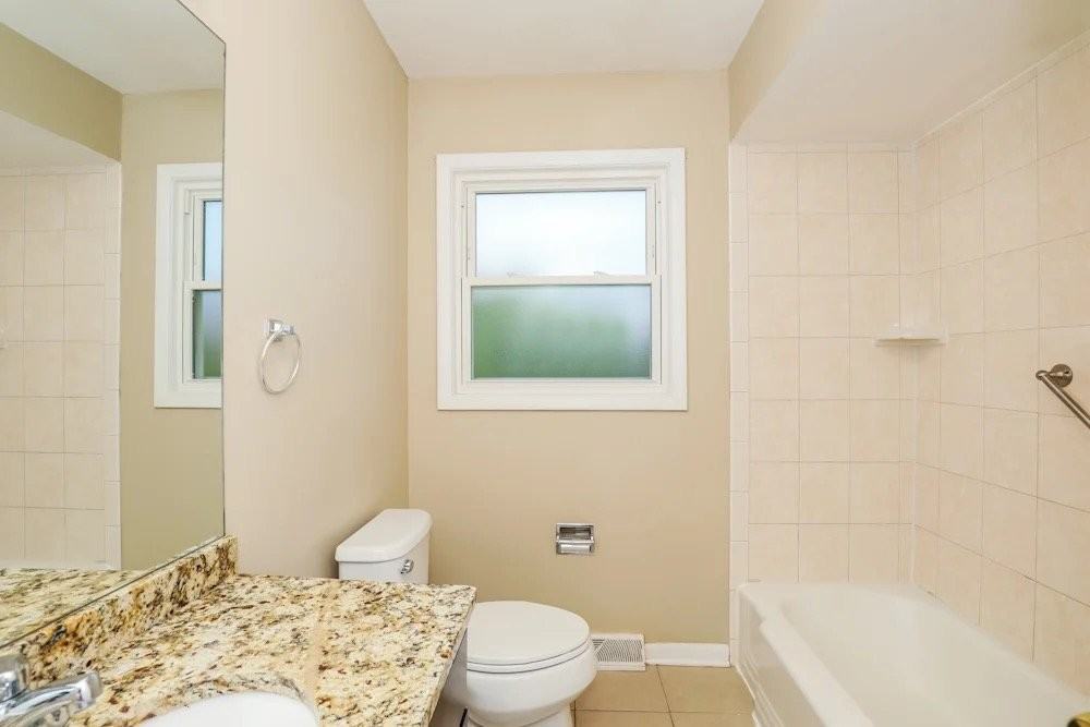 923 Greenwood Ave - Photo 6 of 9