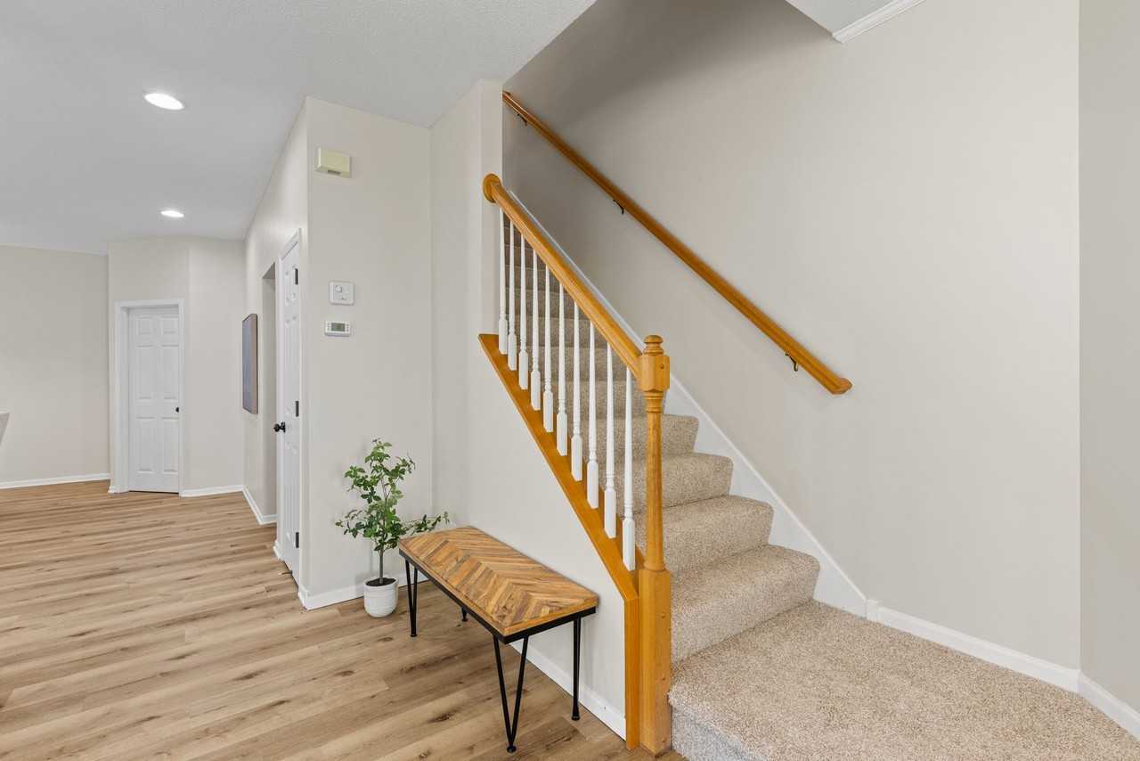 15734 Porchlight Ln - Photo 7 of 20