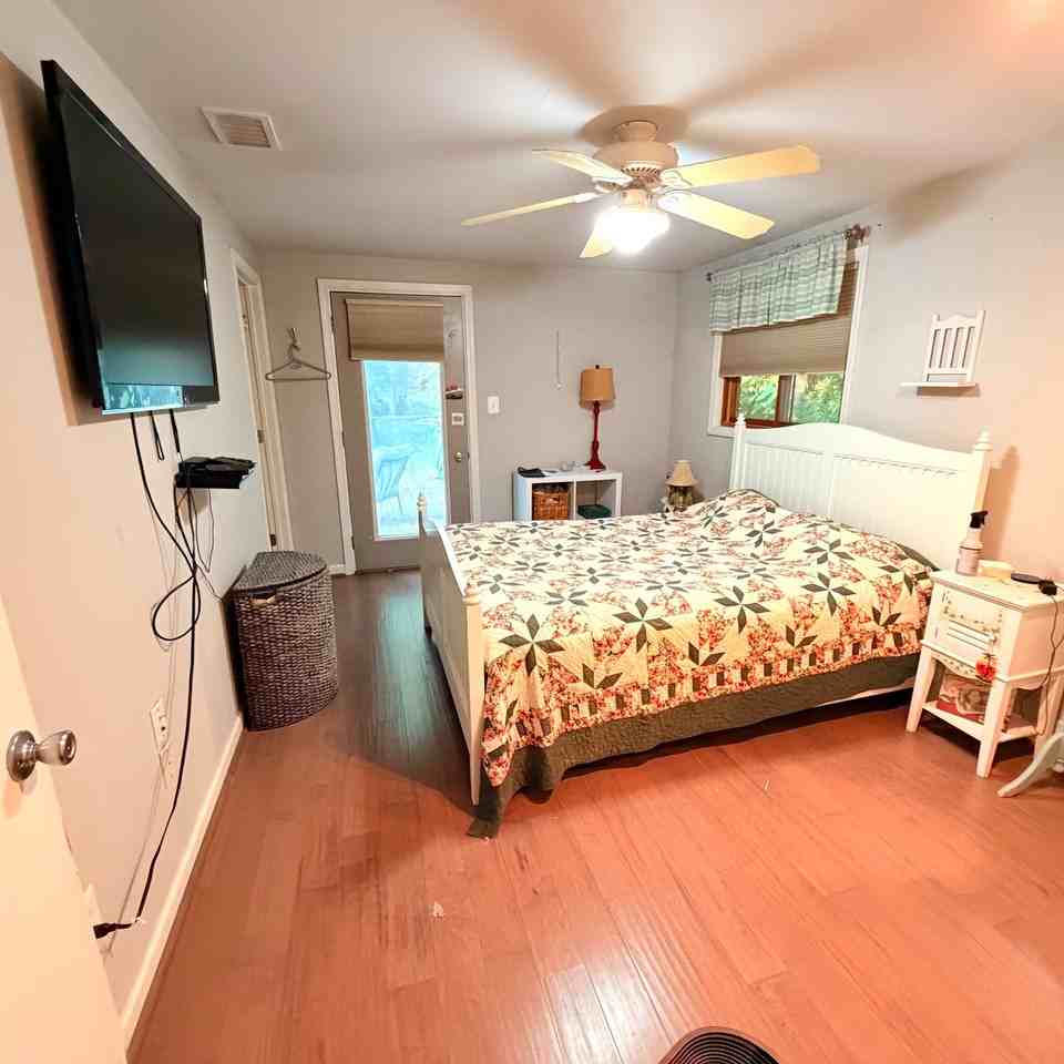 320 Polvadera St - Photo 4 of 17