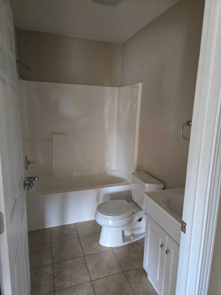1028 Watauga St #1 - Photo 6 of 11