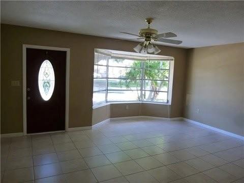 4711 W Park Rd - Photo 3 of 13