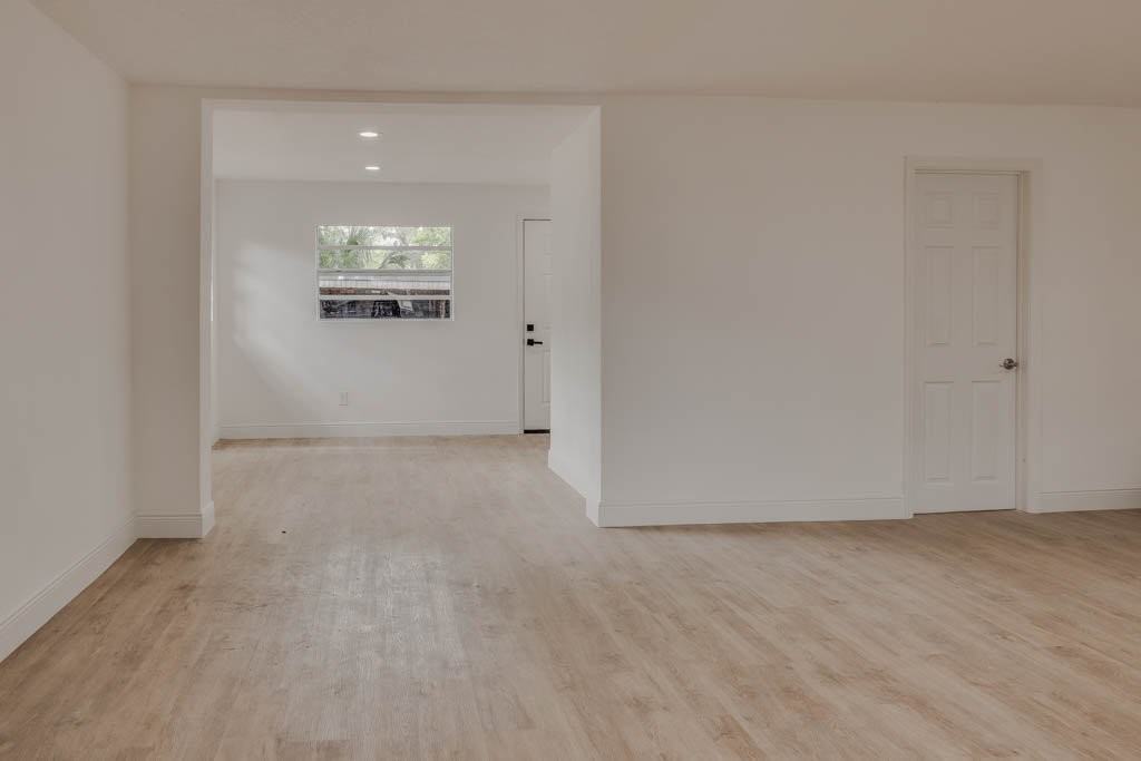 1255 Pine St - Photo 5 of 12