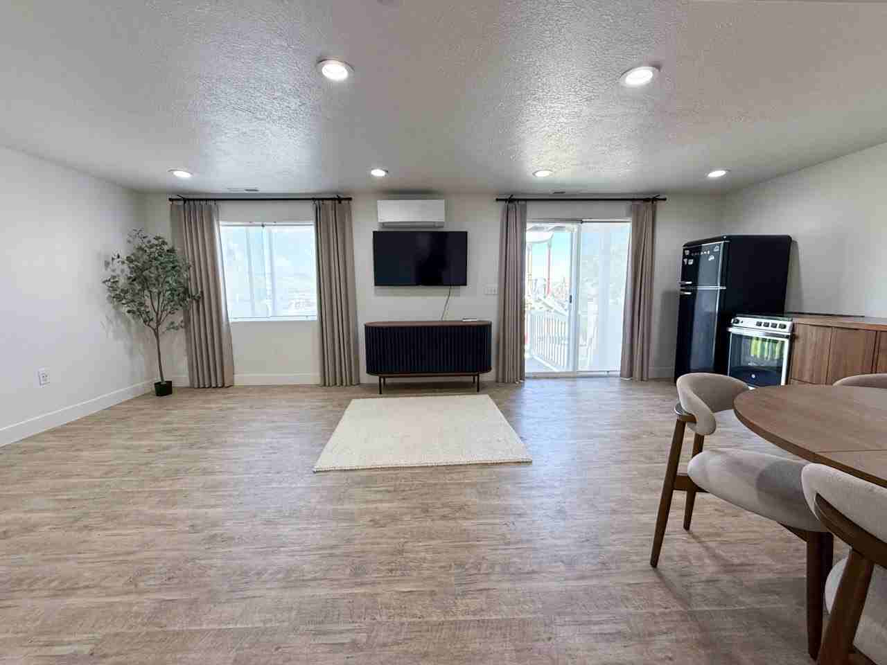 15394 S Skyraider Ln - Photo 2 of 11