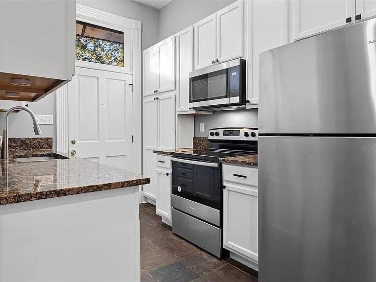 3309 Salena St - Photo 5 of 21
