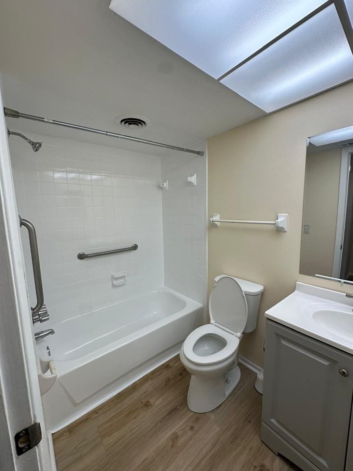 1320 Moreland Dr - Photo 5 of 5