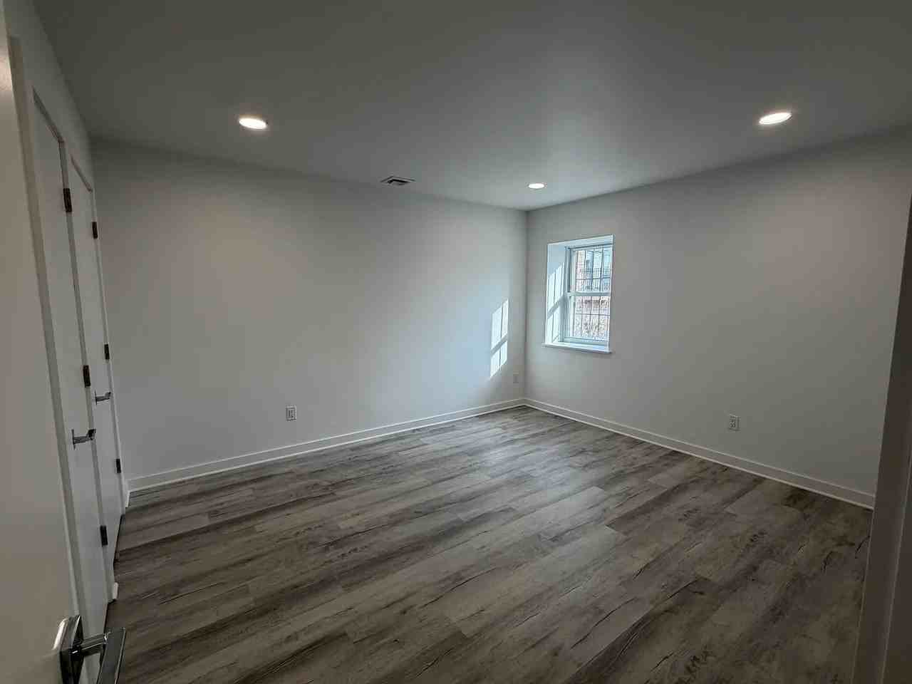 79 Forest St #2 - Photo 4 of 6