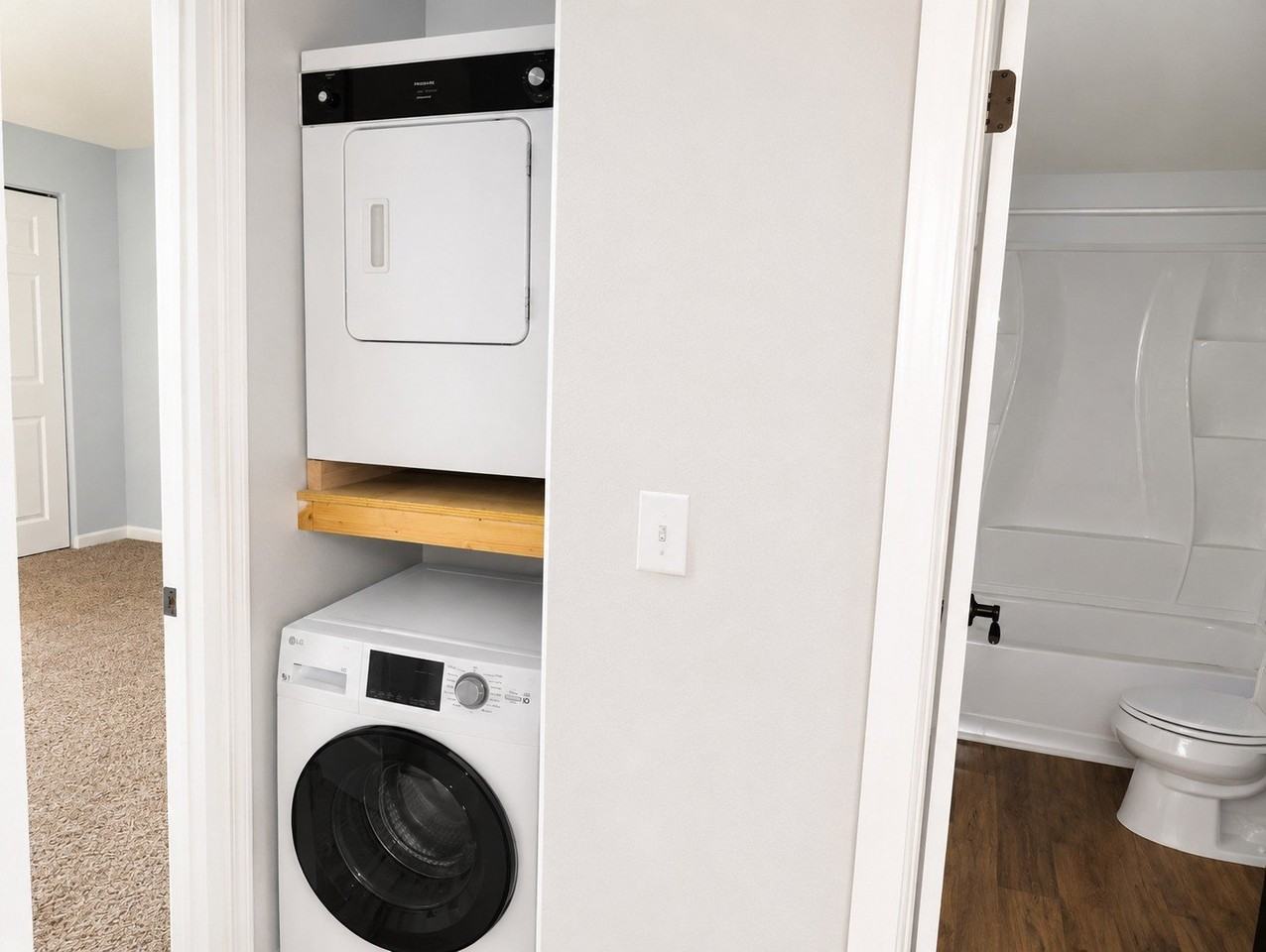 128 W Rockrimmon Blvd #201 - Photo 6 of 20