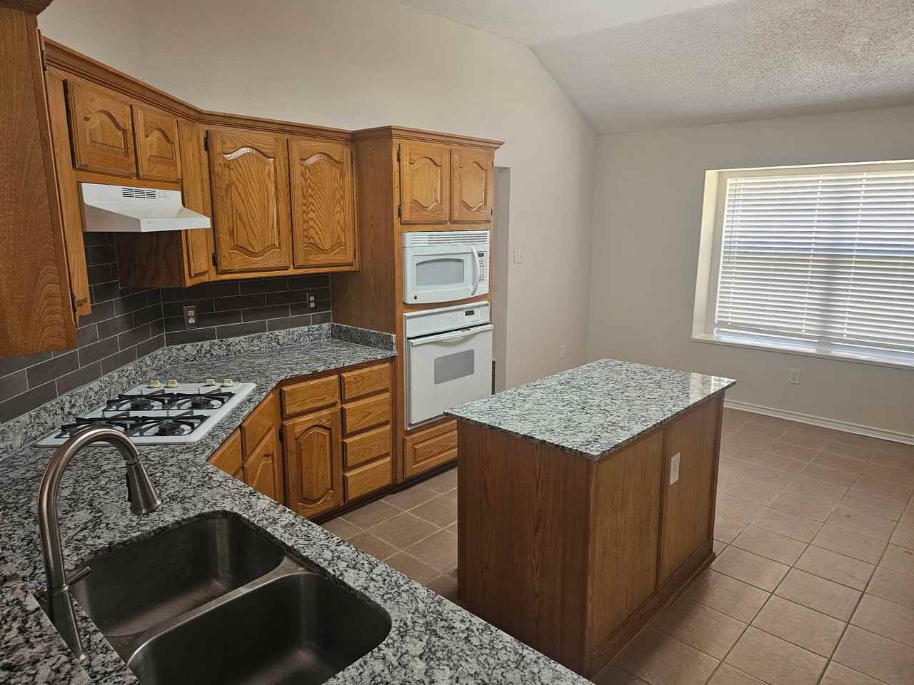 3703 Blossom Dr - Photo 2 of 11