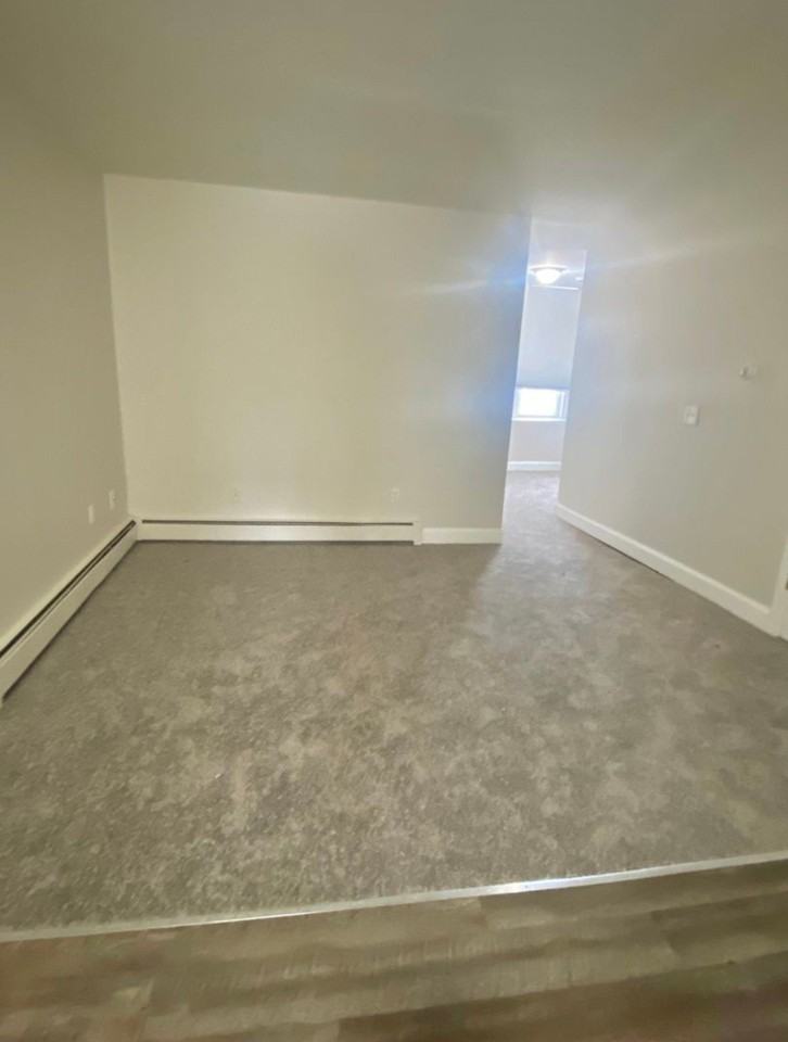 677 Middle St - Photo 6 of 6