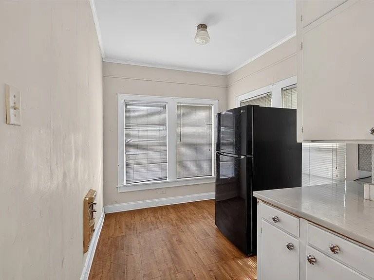 2117 S 13th St - Photo 4 of 6