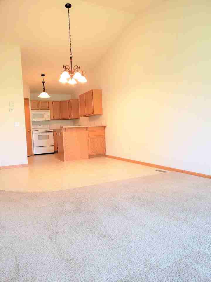 Peitz Ave - Photo 3 of 15