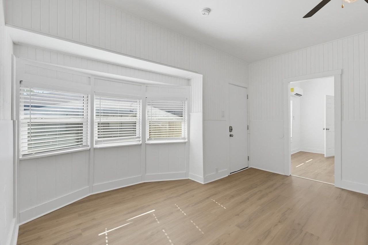 1849 S 14th St - Photo 4 of 20