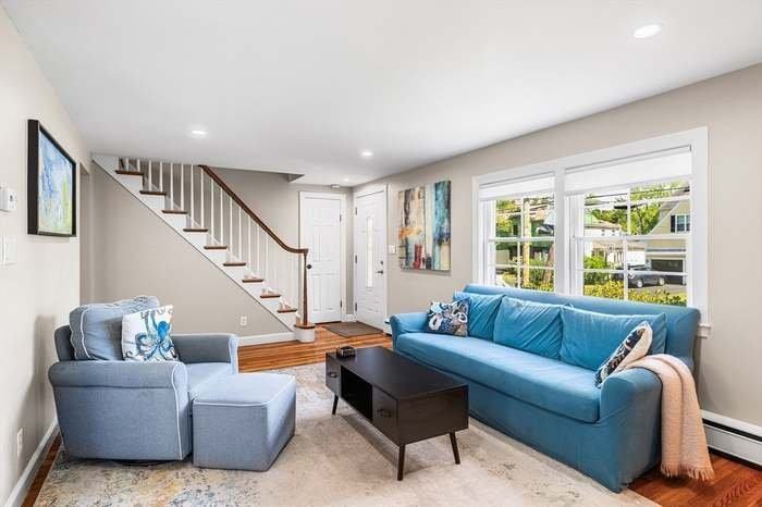 21 Bartlett Ave - Photo 3 of 20